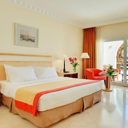 The Hotel Grace Place Inn Nuova Delhi Esterno foto